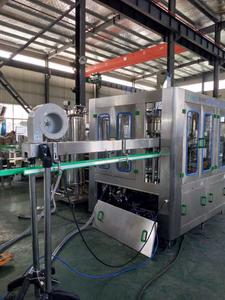 碳酸饮料灌装机