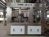 12-4易拉罐果汁灌装机